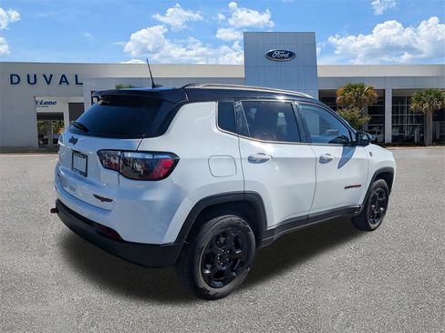 Used 2024 Jeep Compass Trailhawk image 4