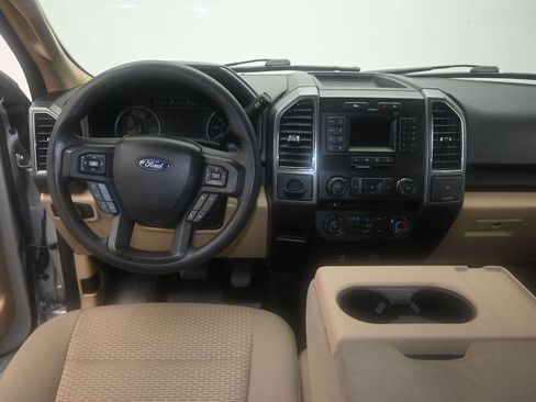 Used 2018 Ford F150 XLT RWD image 16