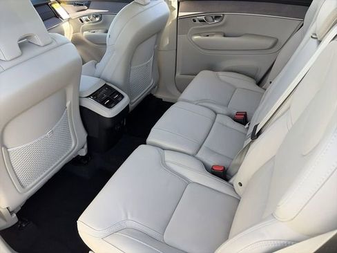 New 2026 Volvo XC90 B6 Ultra w/ Protection Package AWD/4WD image 17