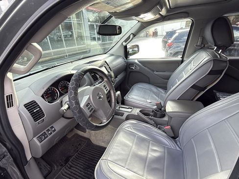 Used 2016 Nissan Frontier SL image 6