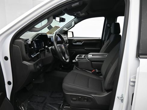 Used 2023 Chevrolet Silverado 1500 LT image 11