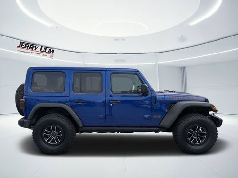 Used 2019 Jeep Wrangler Unlimited Rubicon AWD/4WD image 2