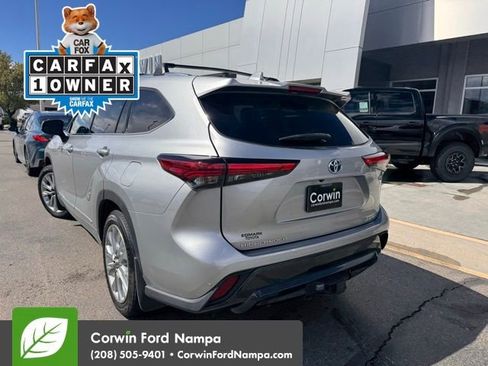 Used 2023 Toyota Highlander Limited image 7