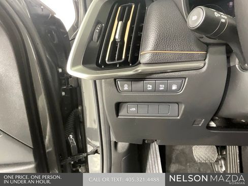 Certified 2025 MAZDA CX-90 Plug-In Hybrid w/ Preferred AWD/4WD image 44