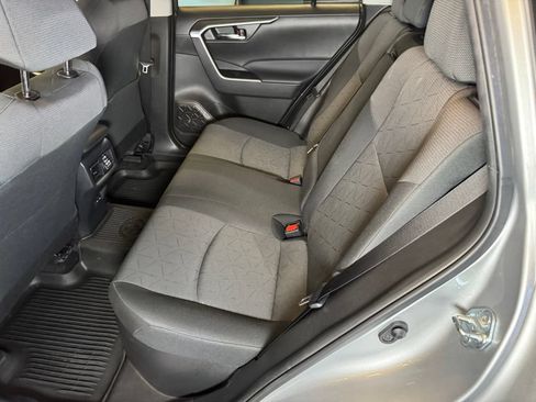 Used 2024 Toyota RAV4 XLE AWD/4WD image 20