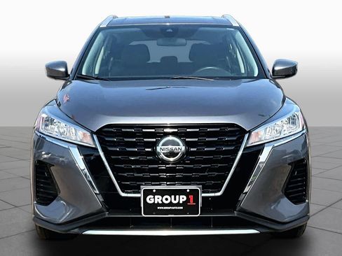 Used 2021 Nissan Kicks SV FWD image 4