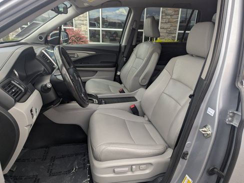 Used 2018 Honda Pilot EX-L image 11
