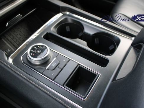 Used 2024 Ford Expedition Max XLT image 17