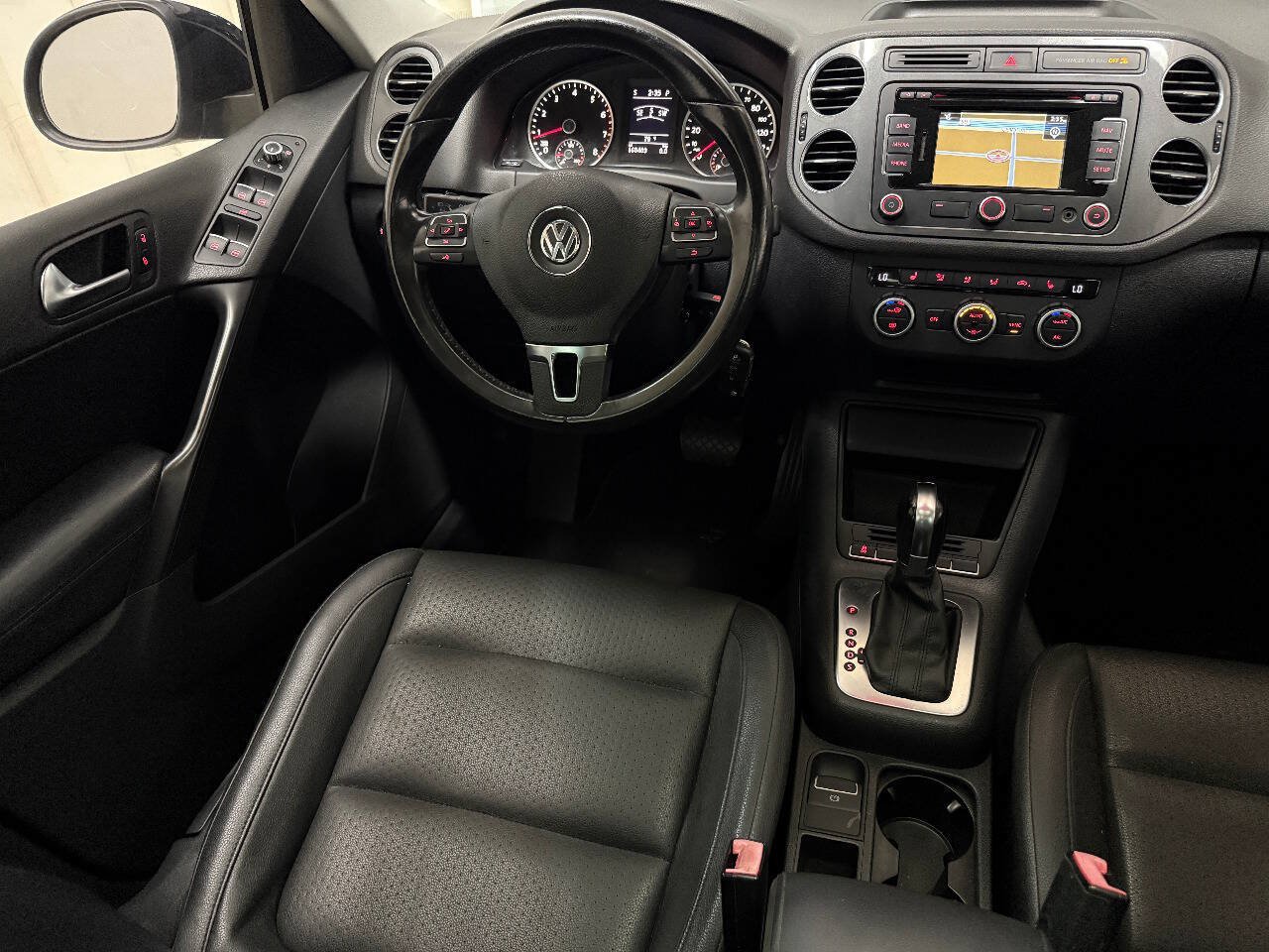 Used 2013 Volkswagen Tiguan SE FWD image 54