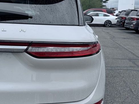 Used 2022 Lincoln Corsair AWD w/ Premium Package image 8