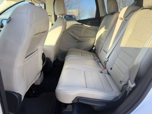 Used 2017 Ford Escape Titanium image 10