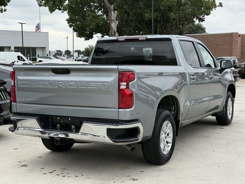 Used 2025 Chevrolet Silverado 1500 LT AWD/4WD image 4