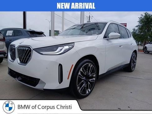 Used 2025 BMW X3 xDrive30i image 3