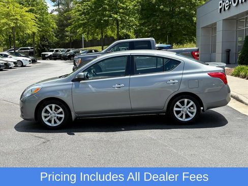 Used 2014 Nissan Versa FWD image 4