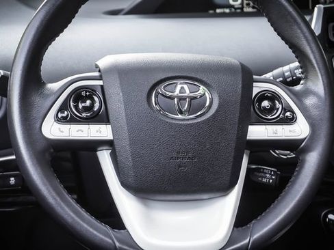 Used 2016 Toyota Prius Four w/ Advanced Technology Package image 14