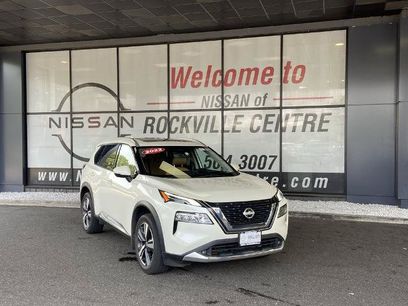 Certified 2022 Nissan Rogue Platinum w/ Head-Up Display Package