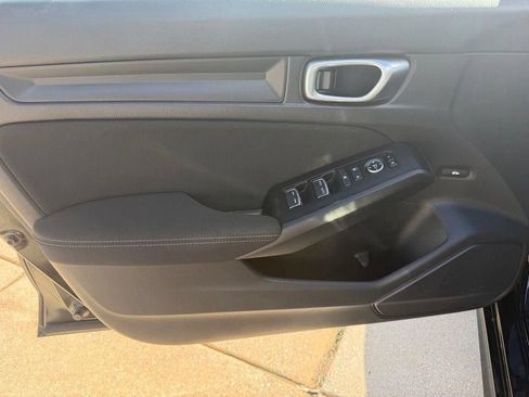 Used 2024 Honda Civic Sport image 12