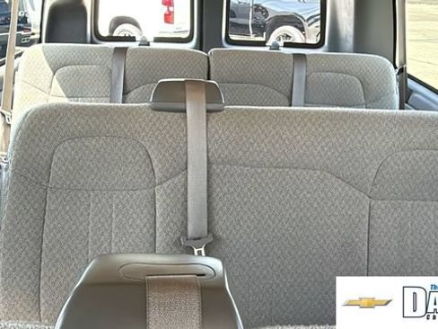 Used 2025 GMC Savana 3500 LT w/ LT Preferred Equipment Group RWD image 16