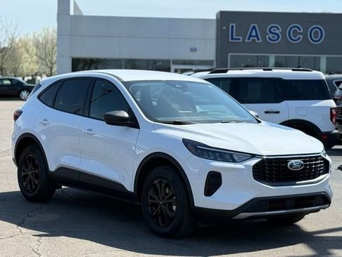 Used 2025 Ford Escape Active w/ Cold Weather Package AWD/4WD image 28