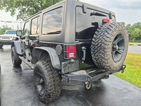 Used 2013 Jeep Wrangler Unlimited Sport AWD/4WD image 3