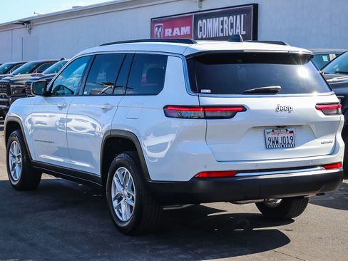 Used 2025 Jeep Grand Cherokee L Laredo RWD image 6