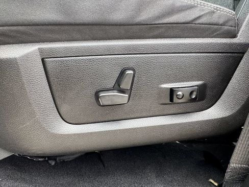 Used 2021 RAM 1500 Warlock AWD/4WD image 23