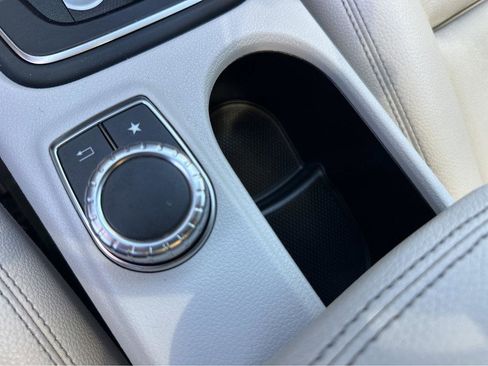 Used 2019 Mercedes-Benz GLA 250 image 29