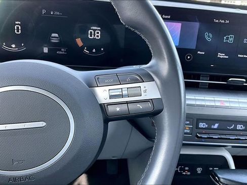 Used 2024 Hyundai Kona SEL image 12