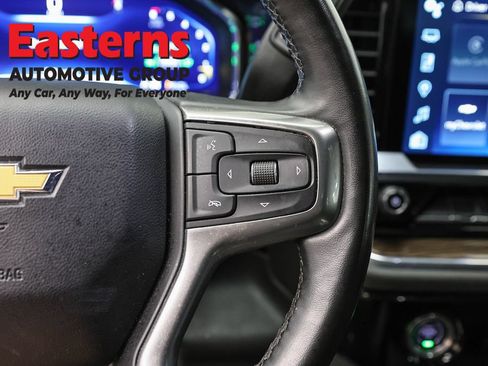 Used 2023 Chevrolet Silverado 1500 LT AWD/4WD image 16