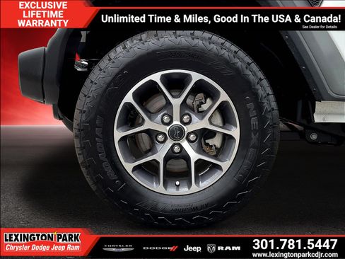 Used 2025 Jeep Wrangler Unlimited Sport AWD/4WD image 33