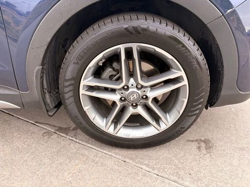 Used 2017 Hyundai Santa Fe Limited FWD image 36