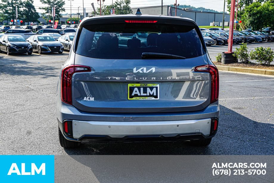 Used 2024 Kia Telluride LX FWD image 10