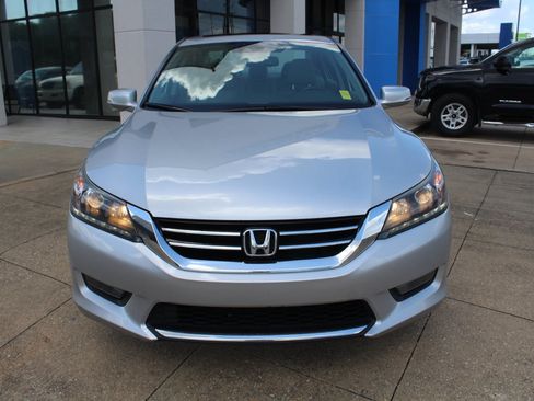Used 2015 Honda Accord EX-L image 2