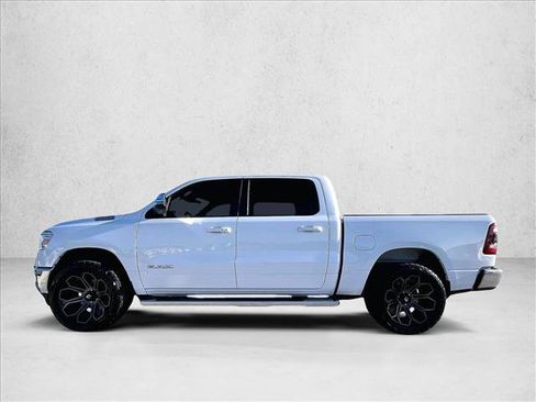 Used 2024 RAM 1500 Laramie AWD/4WD image 6