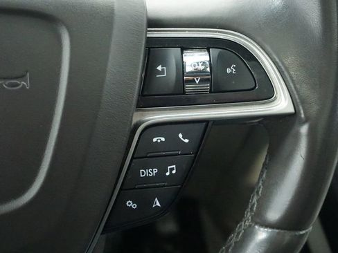 Used 2019 Lincoln Nautilus Select image 35