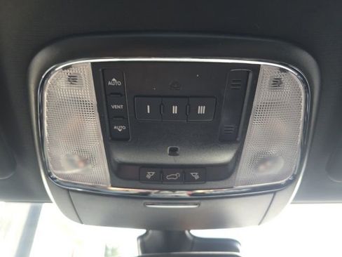 Used 2021 Jeep Grand Cherokee Freedom Edition image 27