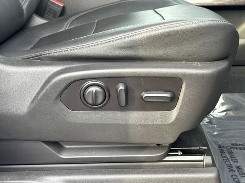 Used 2021 Chevrolet Silverado 3500 LTZ w/ LTZ Plus Package image 26