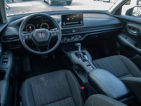 Used 2024 Honda HR-V LX image 27