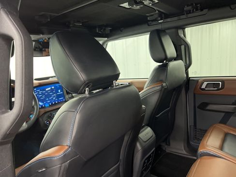 Used 2024 Ford Bronco Outer Banks image 14