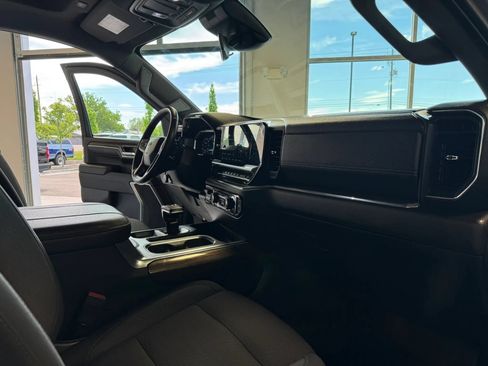 Used 2023 Chevrolet Silverado 1500 RST AWD/4WD image 25