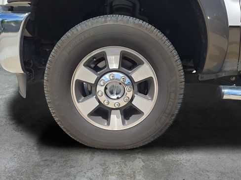 Used 2016 Ford F350 Lariat w/ Lariat Interior Package AWD/4WD image 40