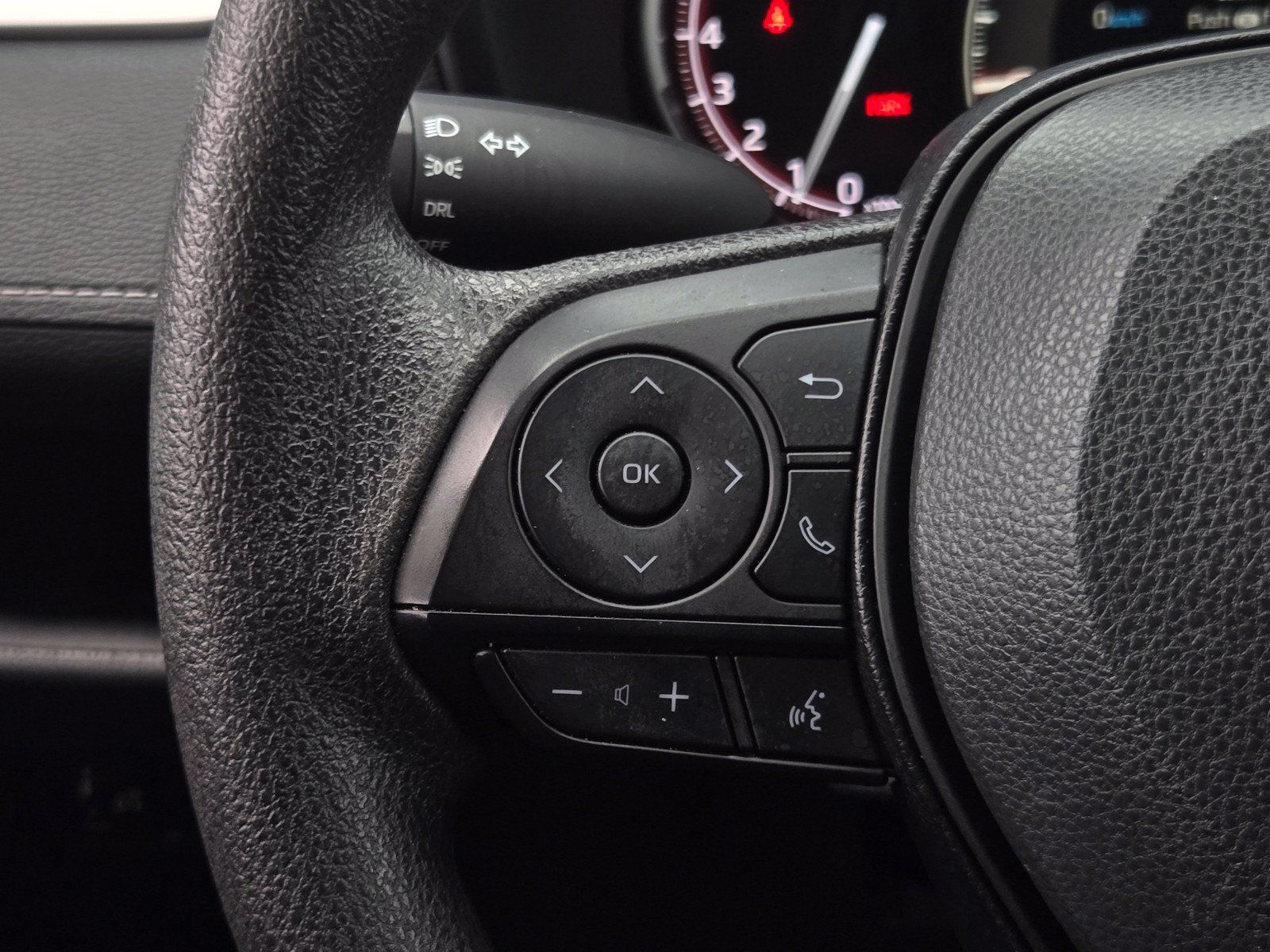 Certified 2025 Toyota RAV4 LE AWD/4WD image 19