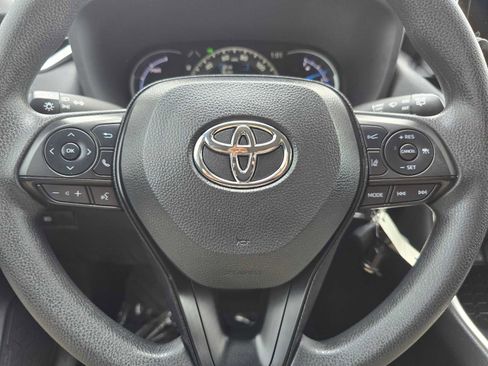 Used 2025 Toyota RAV4 LE image 23