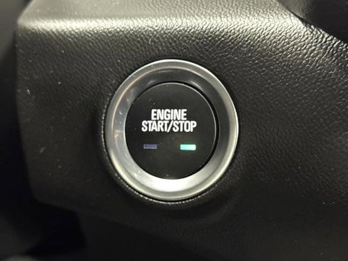 Used 2023 GMC Terrain SLE w/ Driver Convenience Package image 21