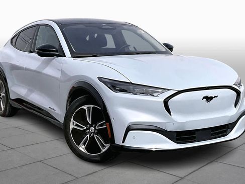 Used 2023 Ford Mustang Mach-E Premium image 2
