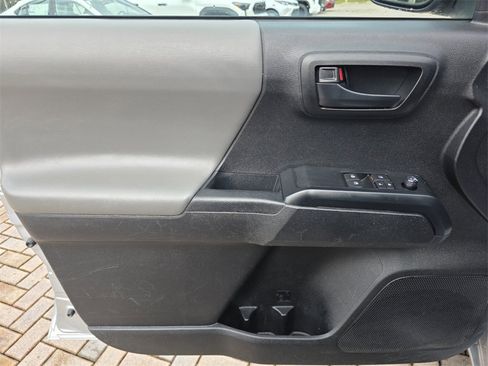 Certified 2022 Toyota Tacoma SR image 27