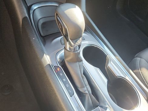 Used 2023 Chevrolet Malibu LT FWD image 14