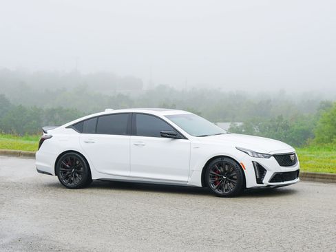 Used 2023 Cadillac CT5 V Blackwing w/ Parking Package RWD image 3