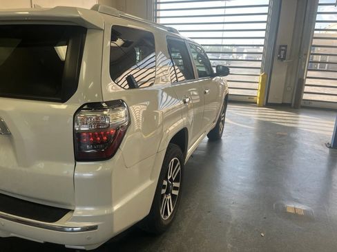 Used 2023 Toyota 4Runner Limited AWD/4WD image 9