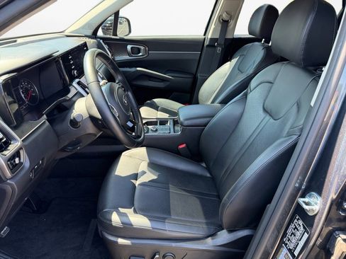 Used 2021 Kia Sorento S AWD/4WD image 11